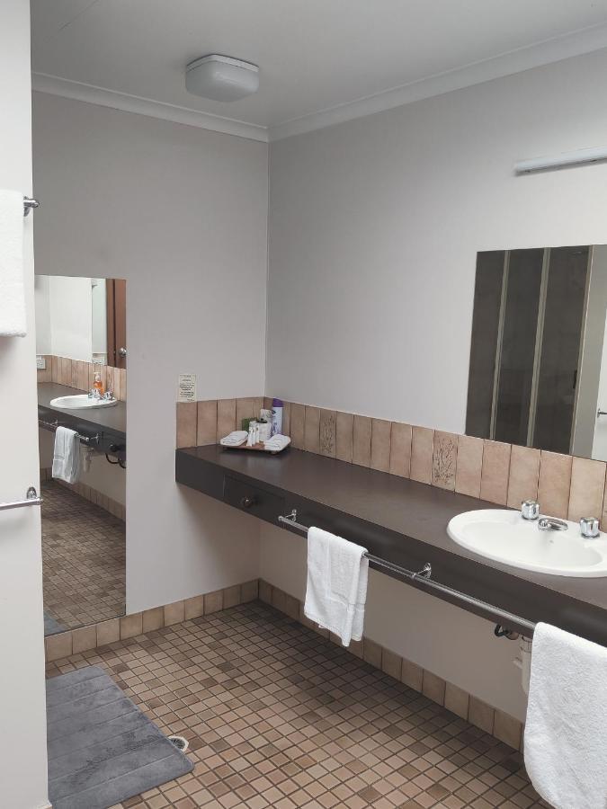 Belvoir Village Motel & Apartments Wodonga Ngoại thất bức ảnh