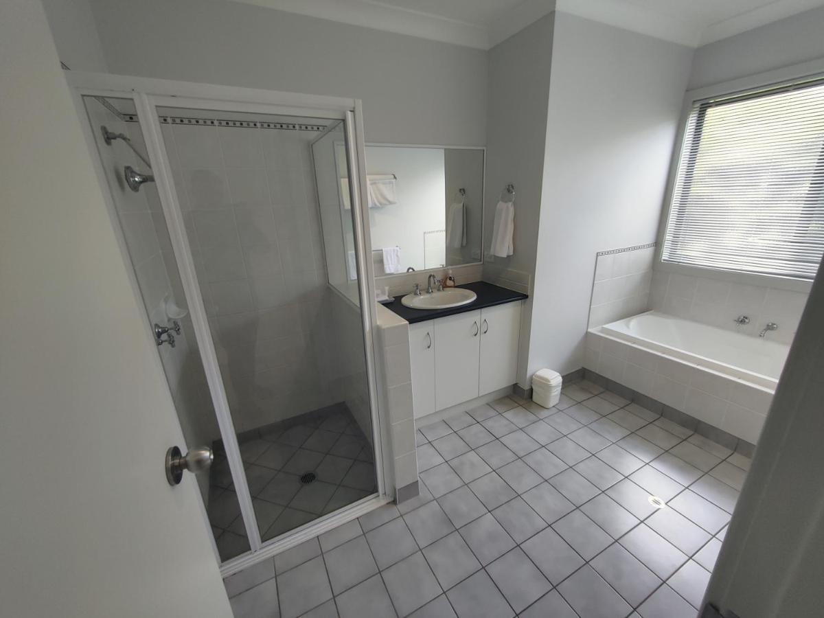 Belvoir Village Motel & Apartments Wodonga Ngoại thất bức ảnh