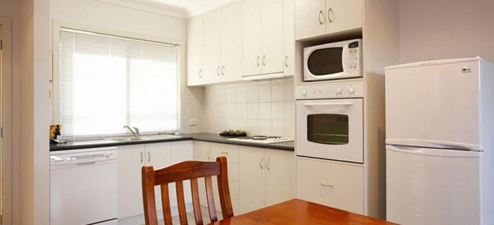 Belvoir Village Motel & Apartments Wodonga Ngoại thất bức ảnh