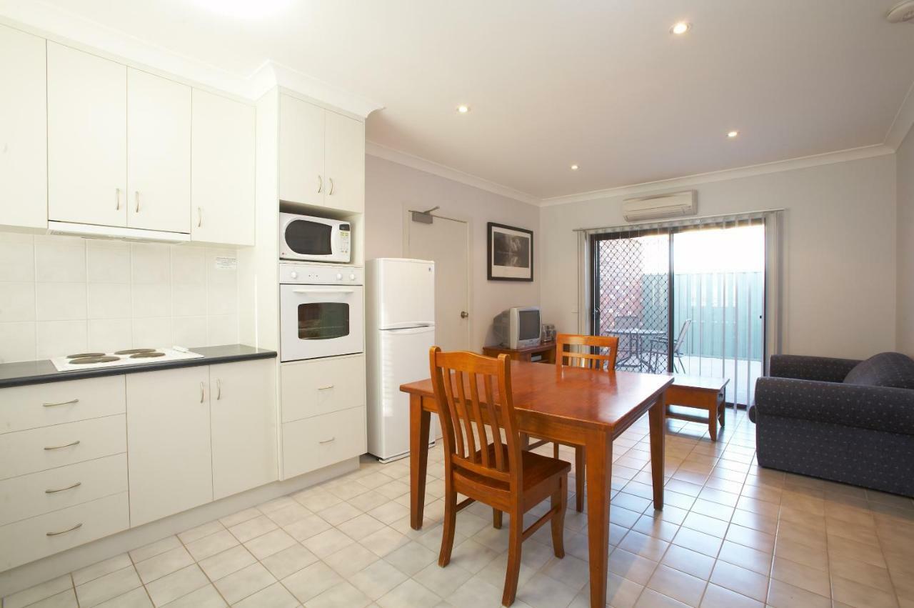 Belvoir Village Motel & Apartments Wodonga Ngoại thất bức ảnh
